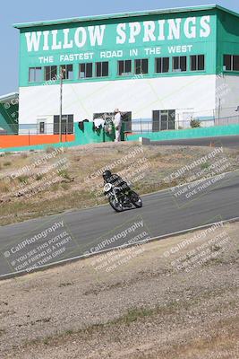 media/Apr-20-2025-AHRMA (Sun) [[393a79c373]]/Race/Group 2/Turn 4b/